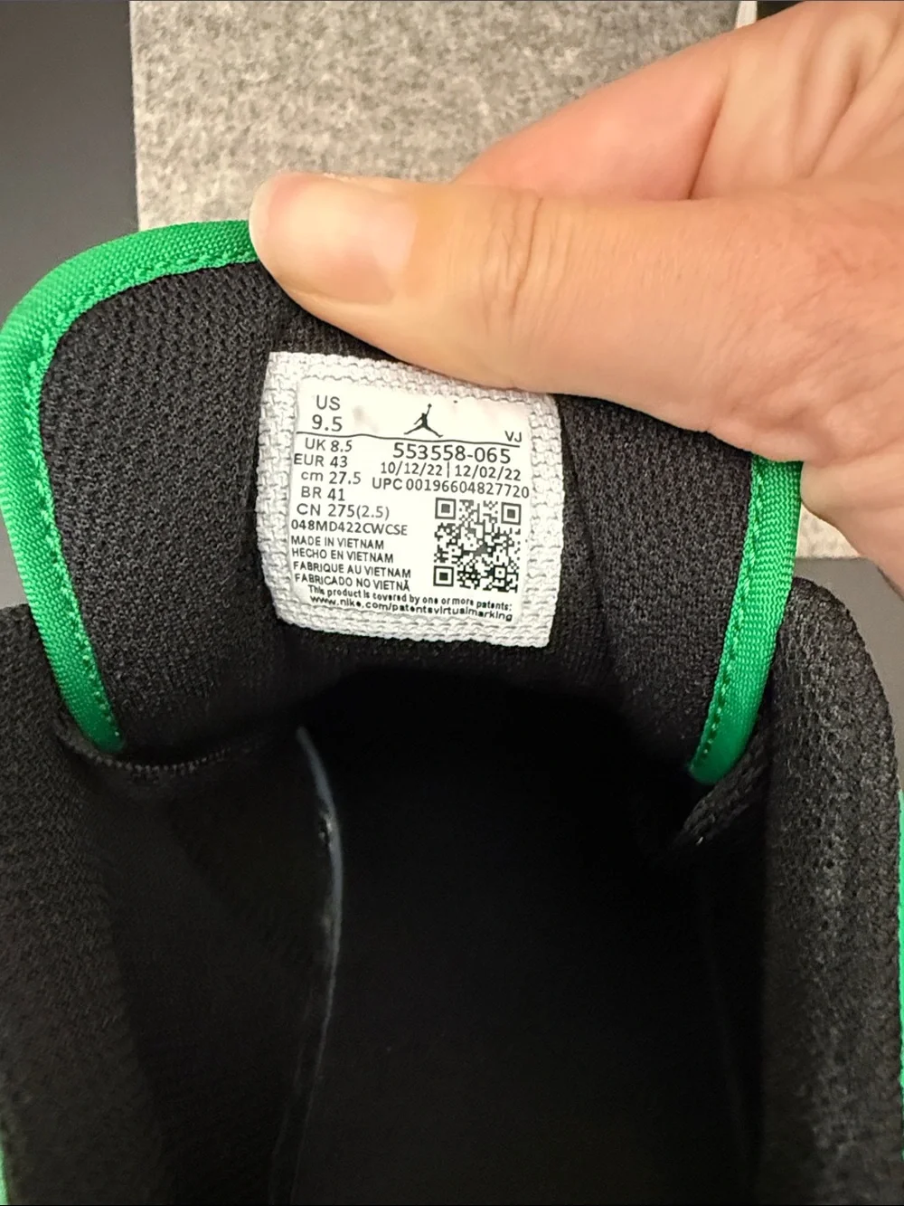 Air Jordan 1 Low ‘Black Lucky Green’, 9.5 M